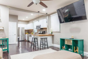 1Bed/1Bath: Parking_Kitchen_TV_W/D